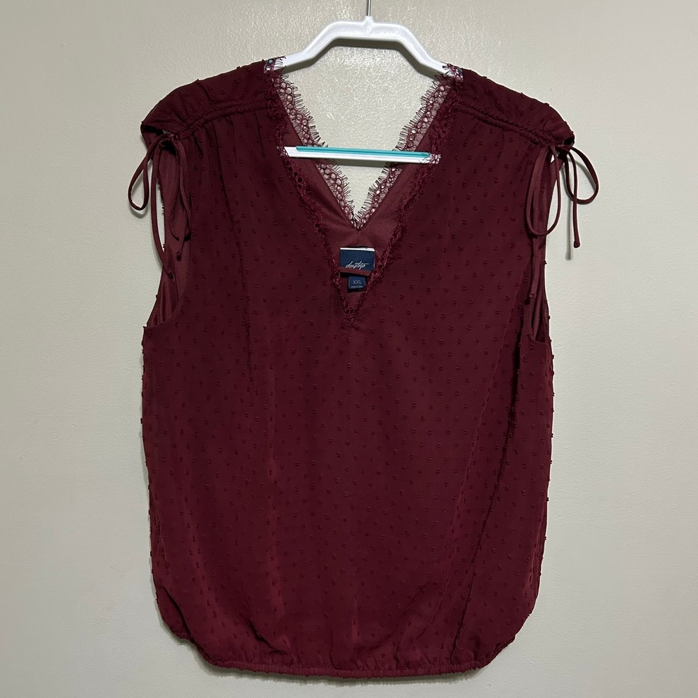 Daytrip Womens Blouse XXL Burgundy Sleeveless Lace V-Neck Top Textured Swiss Dot